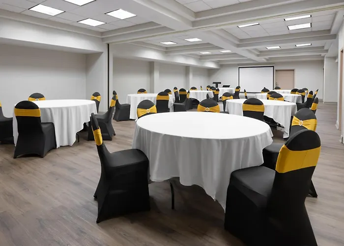 Days Inn & Suites By Wyndham Albany