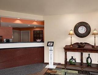 Days & By Wyndham Hotel Albany