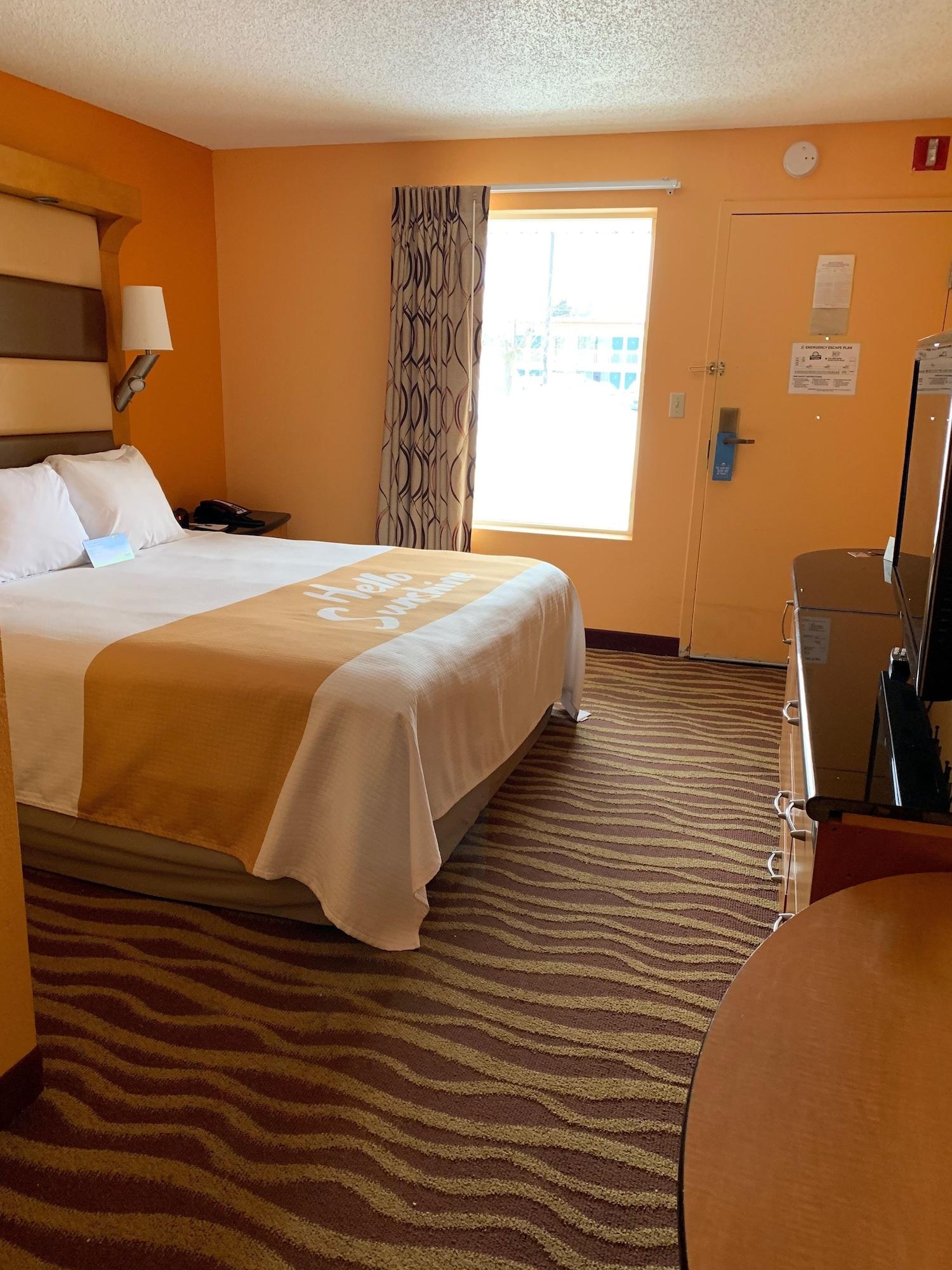 Hotel Days & By Wyndham Albany