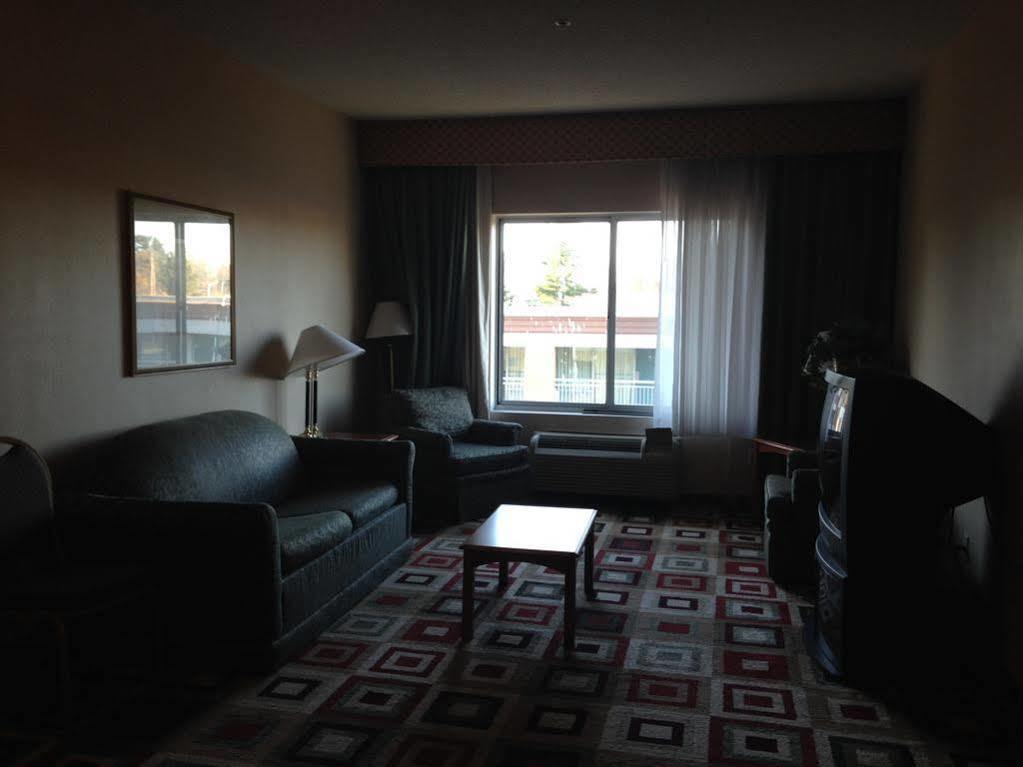 Days & By Wyndham Hotel 3*
